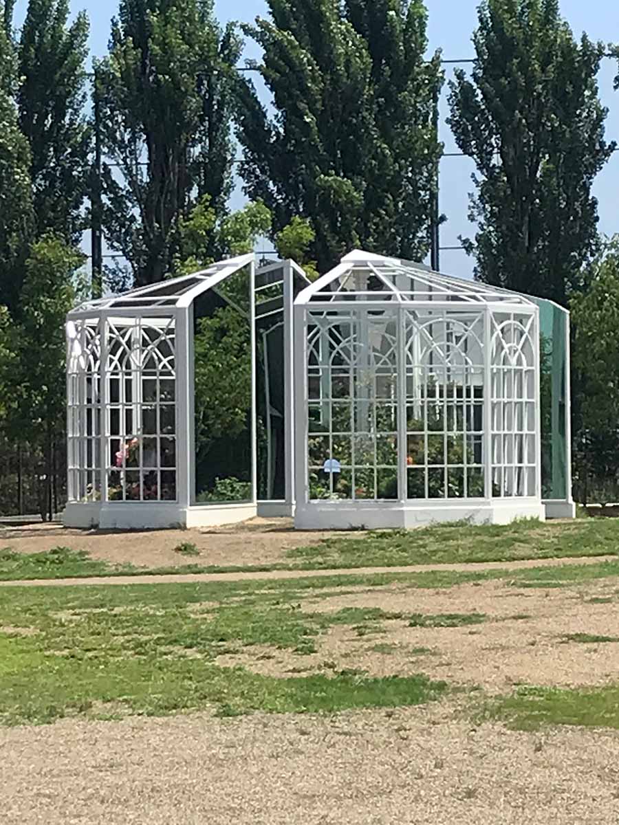 レアンドロ・エルリッヒ氏のアート作品《Infinite Garden》01